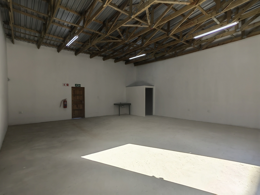 To Let commercial Property for Rent in Aalwyndal Western Cape